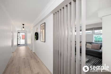 Property photo of 33 Oaklawn Street Hilbert WA 6112