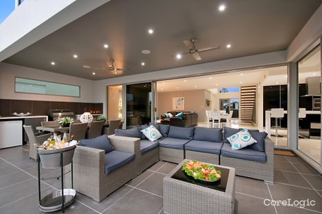 Property photo of 9 Alma Street Broadbeach Waters QLD 4218