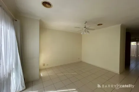 Property photo of 2A Wattle Avenue Werribee VIC 3030