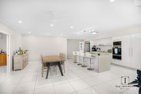 Property photo of 19 John Malcolm Street Redlynch QLD 4870