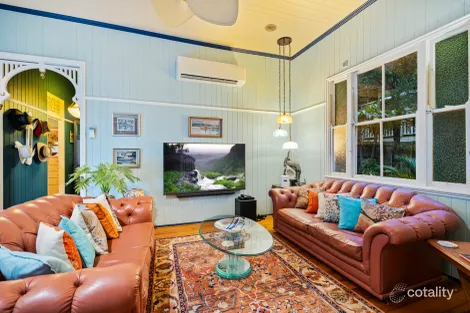 Property photo of 47 Longfellow Street Norman Park QLD 4170