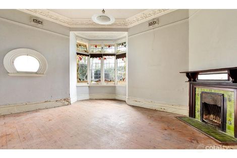 Property photo of 2 Shoobra Road Elsternwick VIC 3185