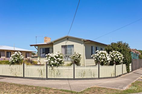 Property photo of 2 Churchill Square Colac VIC 3250