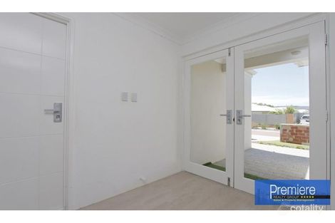 Property photo of 4 Shackleton Terrace Byford WA 6122