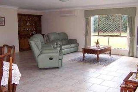 Property photo of 17 Jacaranda Place Calamvale QLD 4116