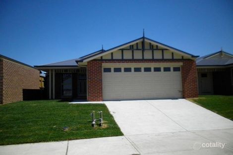 Property photo of 16 Discovery Street Pakenham VIC 3810