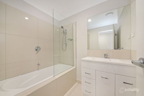 Property photo of 1/84 Pepper Tree Drive Holmview QLD 4207