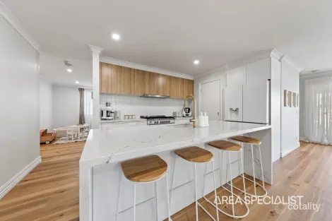 Property photo of 31 Gallery Way Pakenham VIC 3810