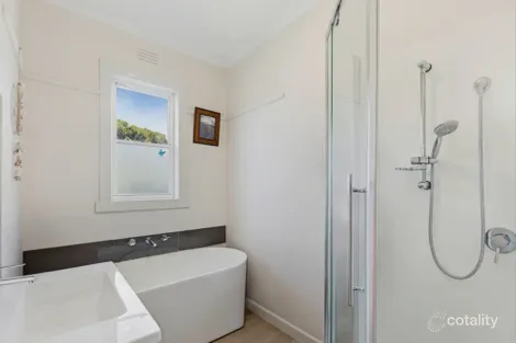 Property photo of 17 Bray Street Long Gully VIC 3550