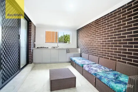 Property photo of 58 Juno Parade Greenacre NSW 2190