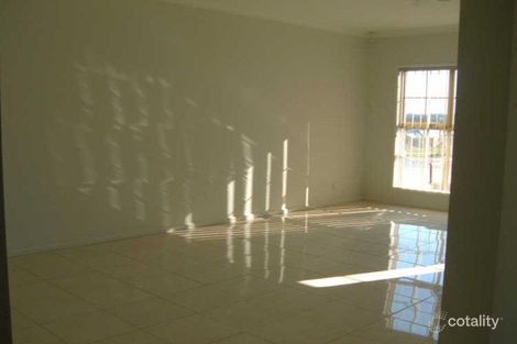 Property photo of 62 Skyline Way Berwick VIC 3806