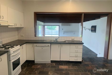 Property photo of 18 Juneberry Drive Keysborough VIC 3173