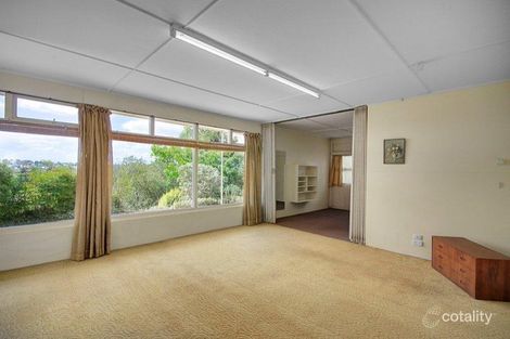 Property photo of 2 Araluen Parade Belmont VIC 3216