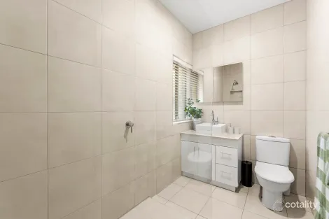 Property photo of 1/96 Blackburn Road Blackburn VIC 3130