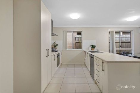 Property photo of 30 Hallvard Crescent Augustine Heights QLD 4300