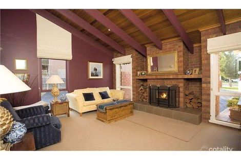 Property photo of 15 Draper Court Keilor Downs VIC 3038