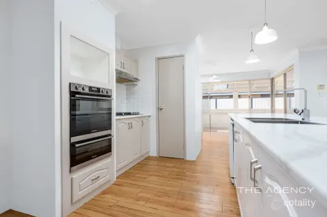 Property photo of 5 Seaview Boulevard Wandina WA 6530