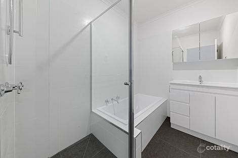 Property photo of 17/1204 Glen Huntly Road Glen Huntly VIC 3163