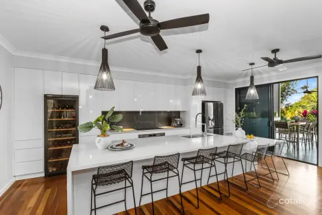 Property photo of 13 Whyte Street Hermit Park QLD 4812