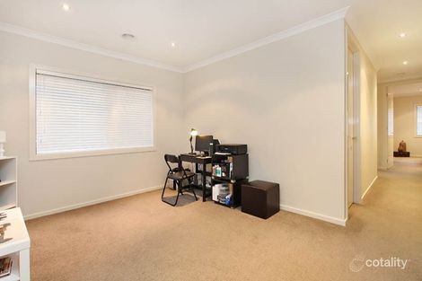 Property photo of 24 Soaring Road Tarneit VIC 3029