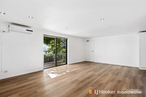 Property photo of 4/4 Baker Avenue Labrador QLD 4215