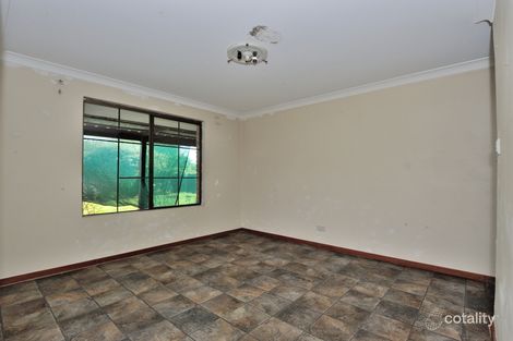 Property photo of 2 Marley Way Warnbro WA 6169