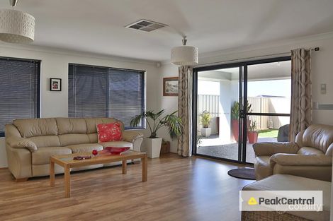 Property photo of 11 Cronulla Road Secret Harbour WA 6173