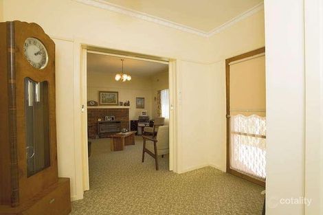 Property photo of 14 Emerald Street Ringwood VIC 3134