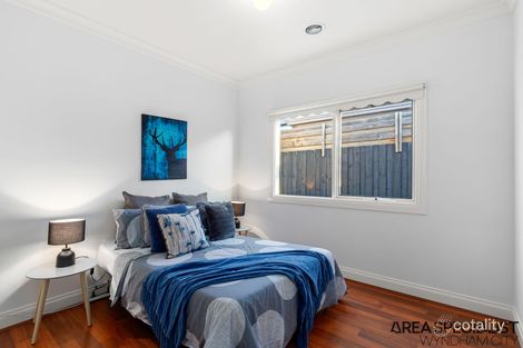 Property photo of 32 Beaumont Drive Point Cook VIC 3030