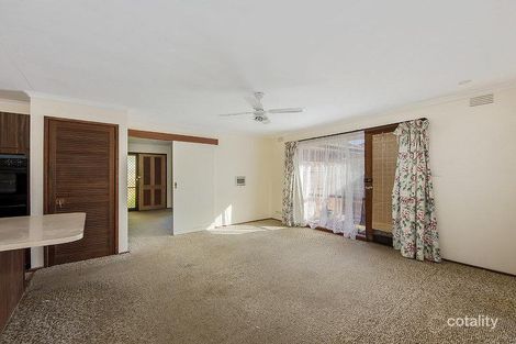 Property photo of 8 Clarke Avenue St Albans VIC 3021