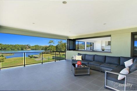 Property photo of 9 Lake Parade East Corrimal NSW 2518