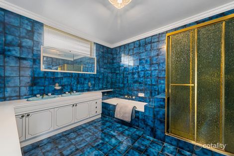 Property photo of 38 Golden Way Bulleen VIC 3105