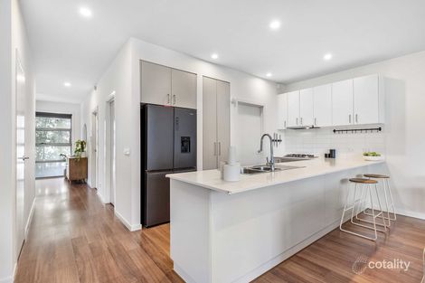 Property photo of 15/1-5 The Close Caroline Springs VIC 3023