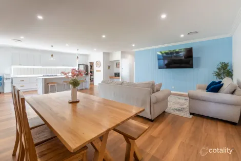 Property photo of 3 John Rands Place Temora NSW 2666