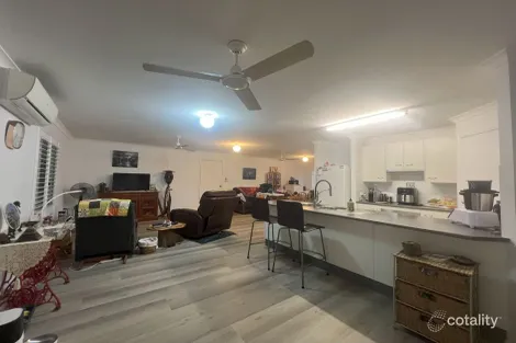 Property photo of 3 Red Gully Place Childers QLD 4660