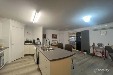 Property photo of 3 Red Gully Place Childers QLD 4660