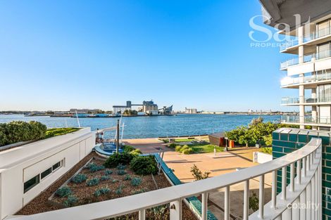Property photo of 207/21 Honeysuckle Drive Newcastle NSW 2300