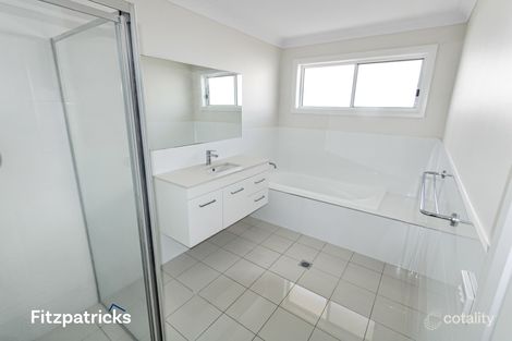 Property photo of 1 Dundale Crescent Estella NSW 2650