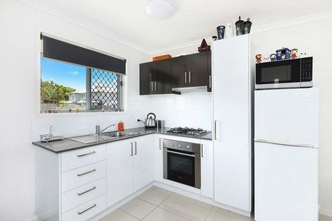 Property photo of 2/11 Honeysuckle Court Buderim QLD 4556