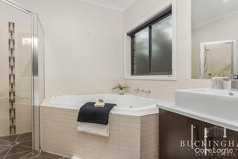 Property photo of 33 Timbertop Drive Doreen VIC 3754