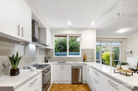 Property photo of 4/9 Linlithgow Avenue Caulfield North VIC 3161