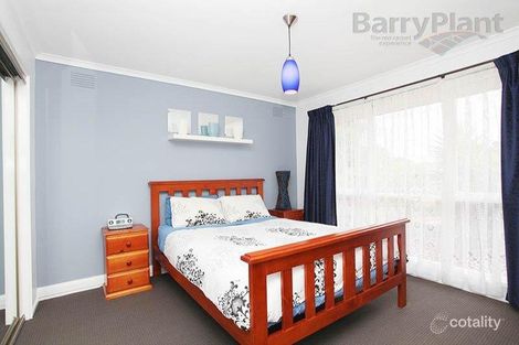Property photo of 2 Dumbarton Circuit Melton West VIC 3337