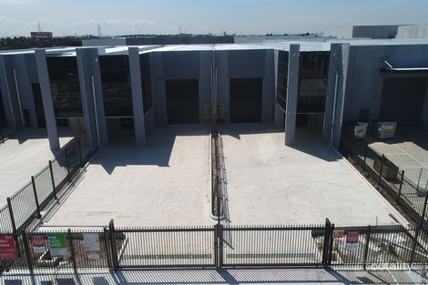 2/22 Rockfield Way, Ravenhall, VIC 3023