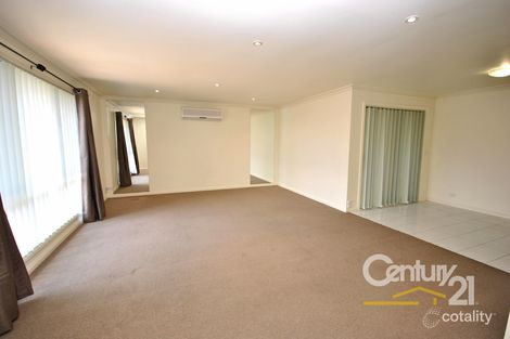 Property photo of 1/25 John Hunter Drive Endeavour Hills VIC 3802