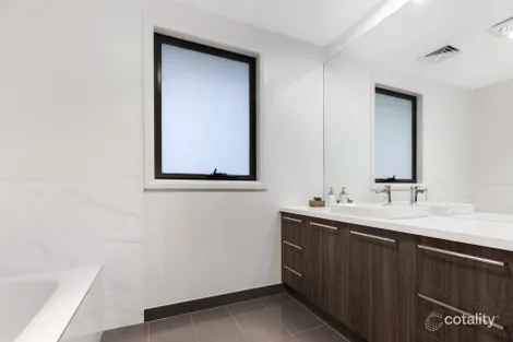 Property photo of 2/60 Bonnie View Road Croydon North VIC 3136