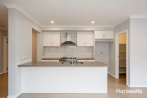 Property photo of 14 Ingrams Way Mickleham VIC 3064