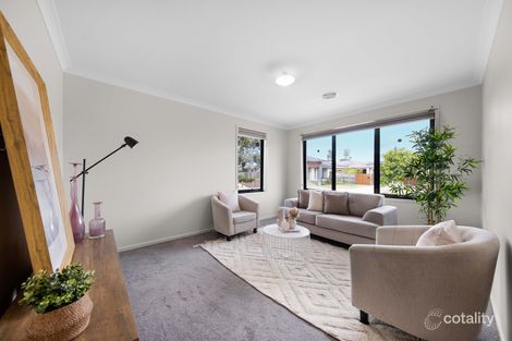 Property photo of 12 Swiss Way Manor Lakes VIC 3024