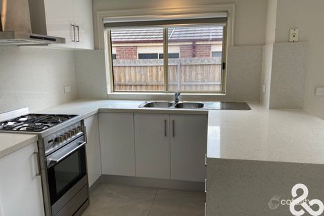 Property photo of 1 Oldfield Place Epping VIC 3076