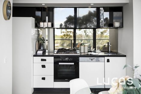 Property photo of 405/18 McCombie Street Elsternwick VIC 3185