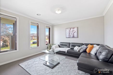 Property photo of 13 Stanhope Road Tarneit VIC 3029